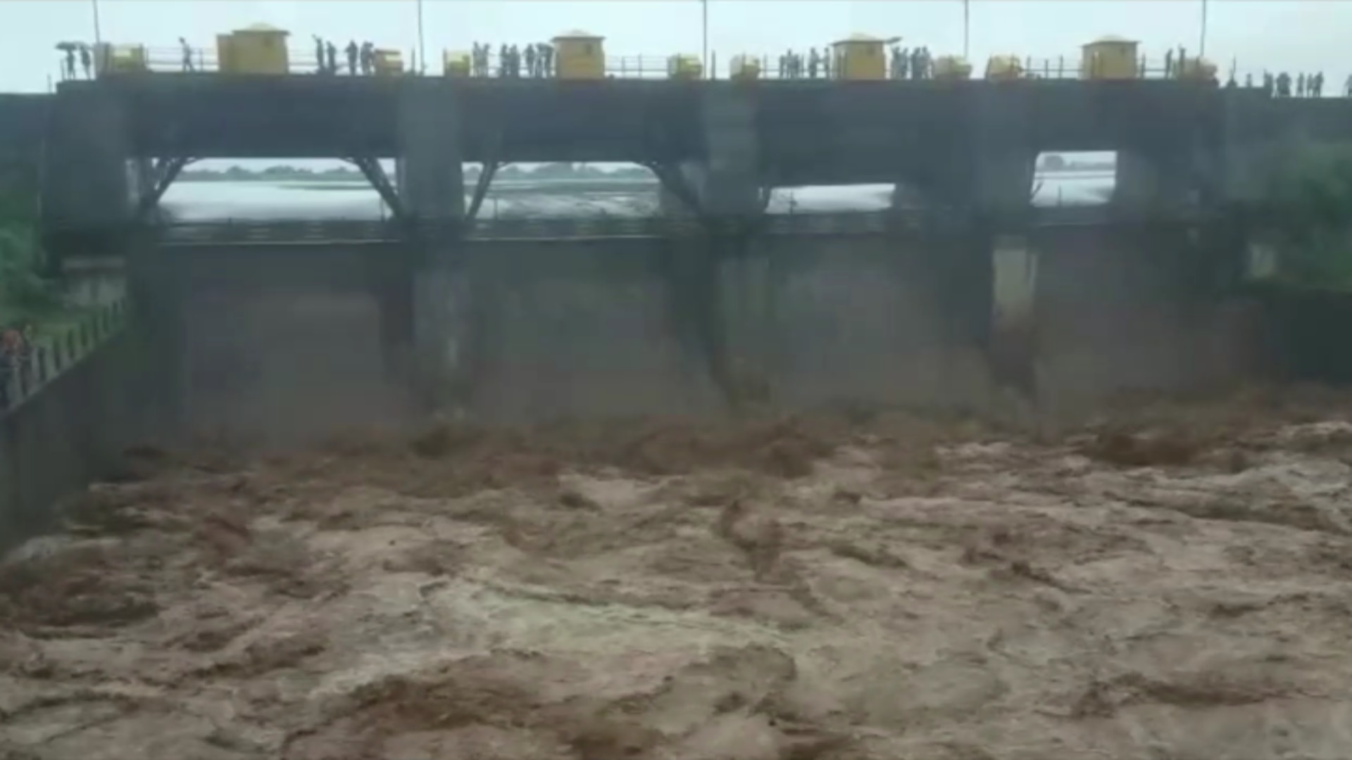 heavy rainfall in shahada