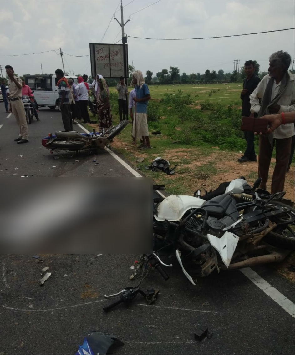 4-dead-in-a-road-accident-in-tikamgarh