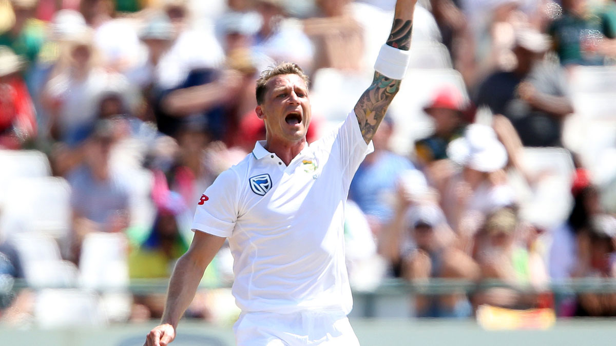 DALE STEYN IN TEST DRESS