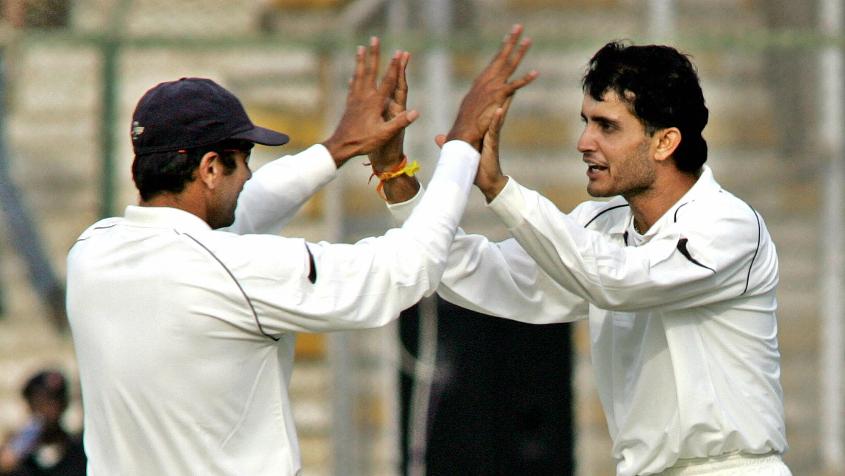 Dada Ganguly supports Dravid