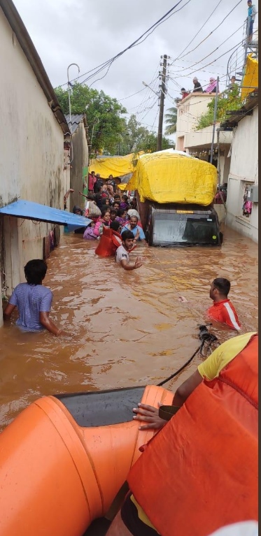 In Kolhapur district, 204 out of total 1,234 villages have been affected due to the floods