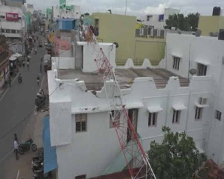 Cellphone tower fall down  ARIYALUR  அரியலூர்  FASTWINDING  செல்போன் ட