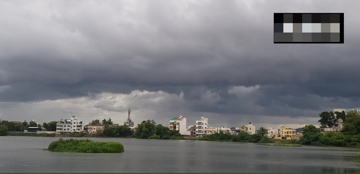 Cloud-seeding test-flight to induce rain was flown near Aurangabad