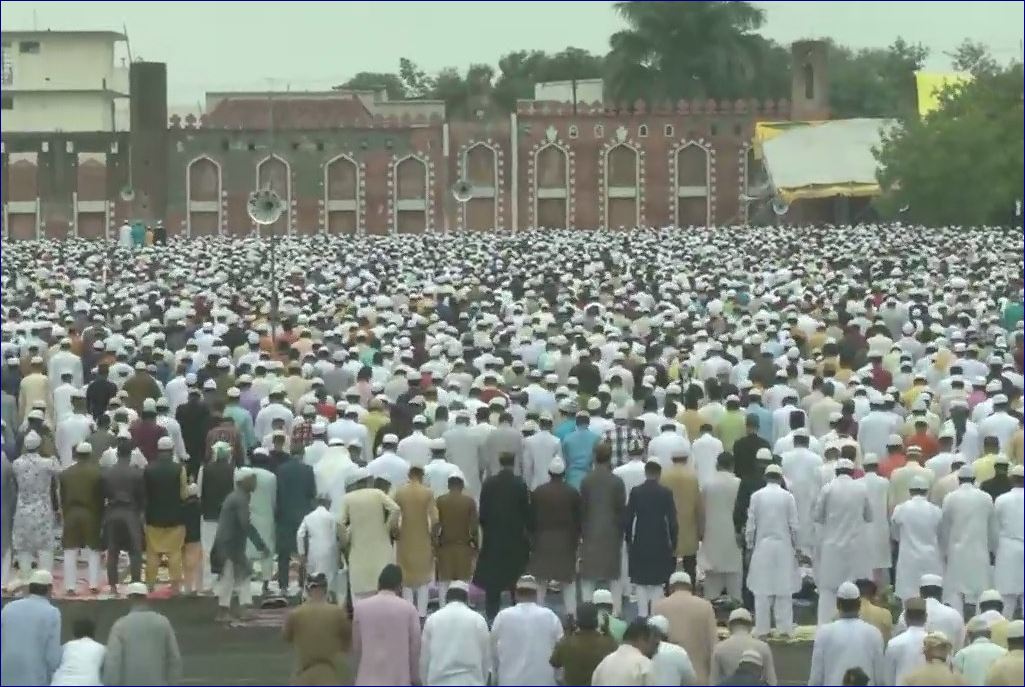 namaz of bakrid in bhopal