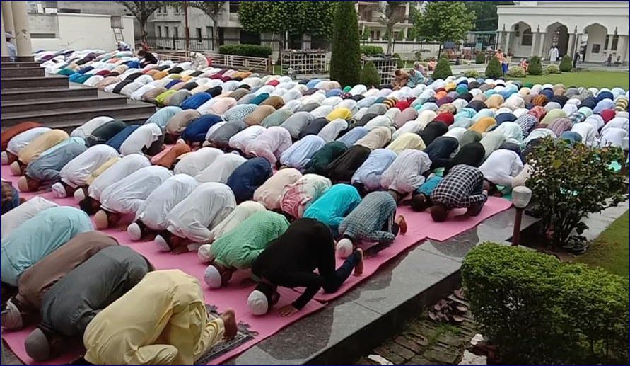 namaz in srinagar