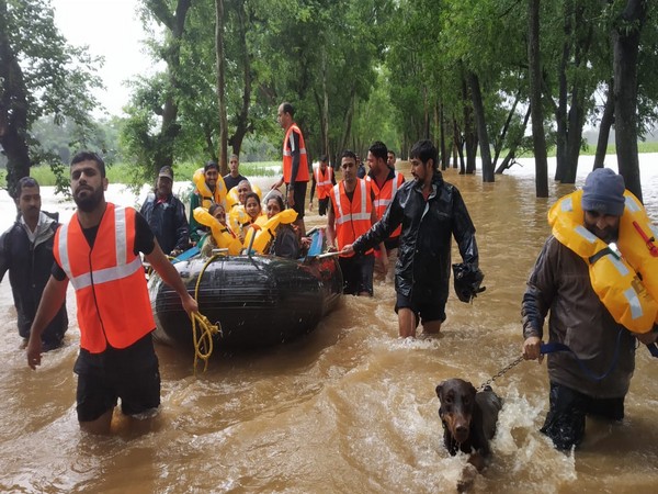 Death toll reaches 42 in flood-hit Karnataka