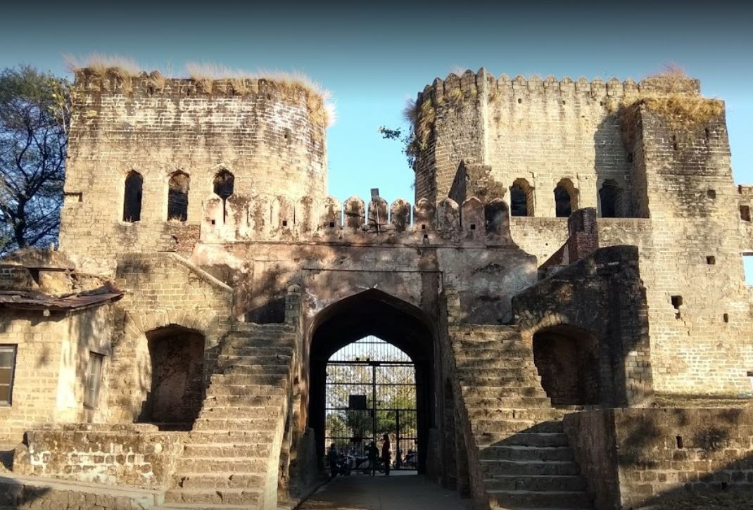 nurpur fort