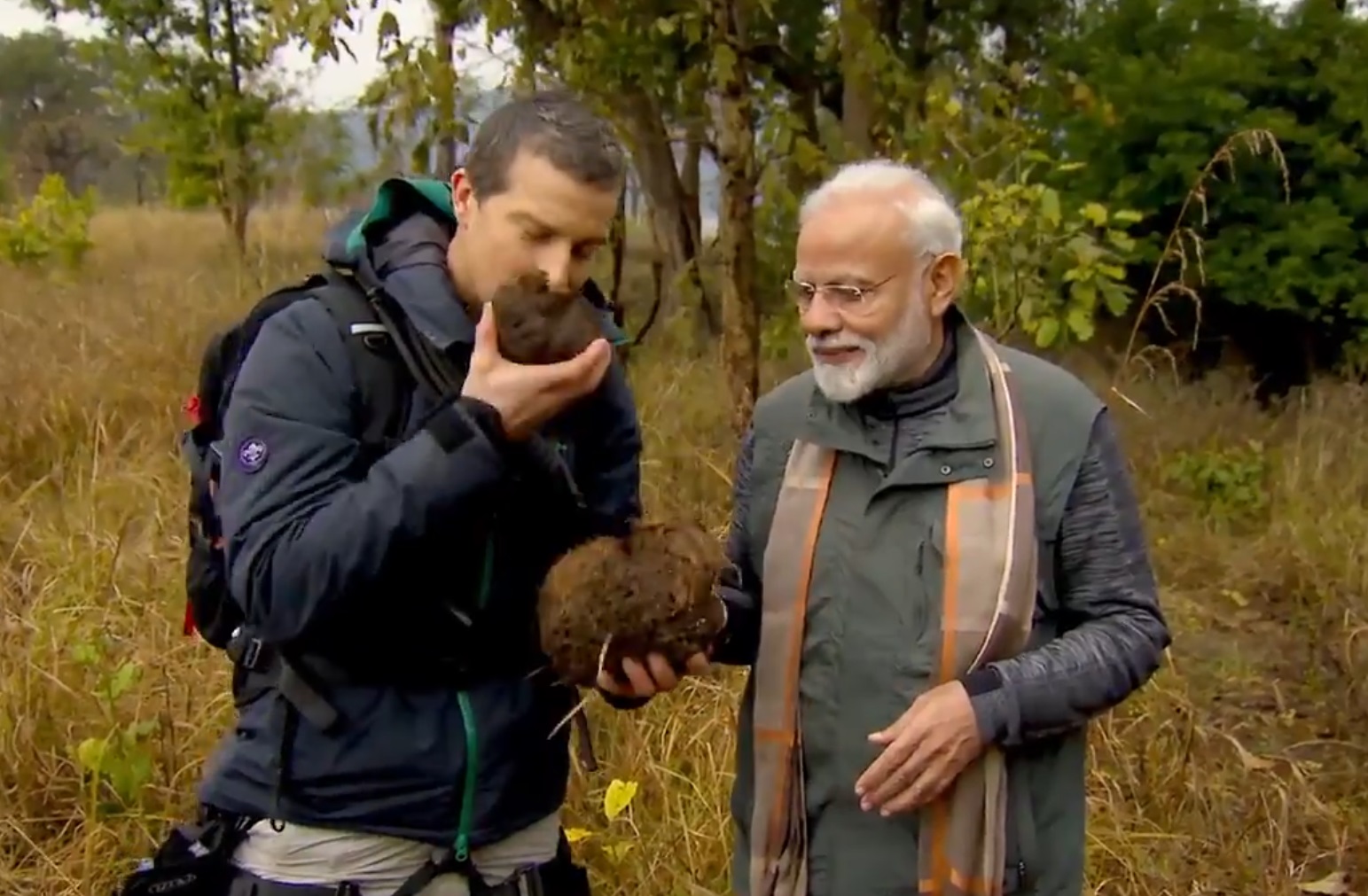 pm modi man vs wild show with bear grylls telecast today on discovery