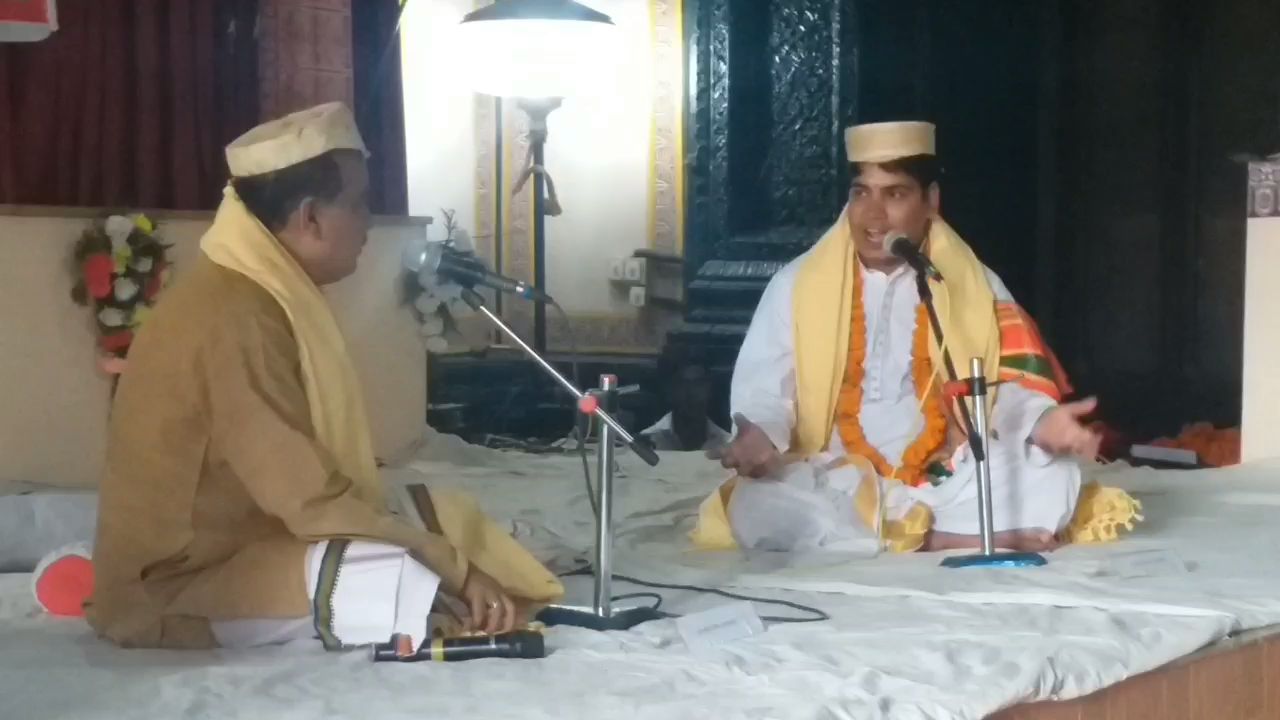 Interpretation between scholar Sridhar Mishra and Priyavrat Mishra