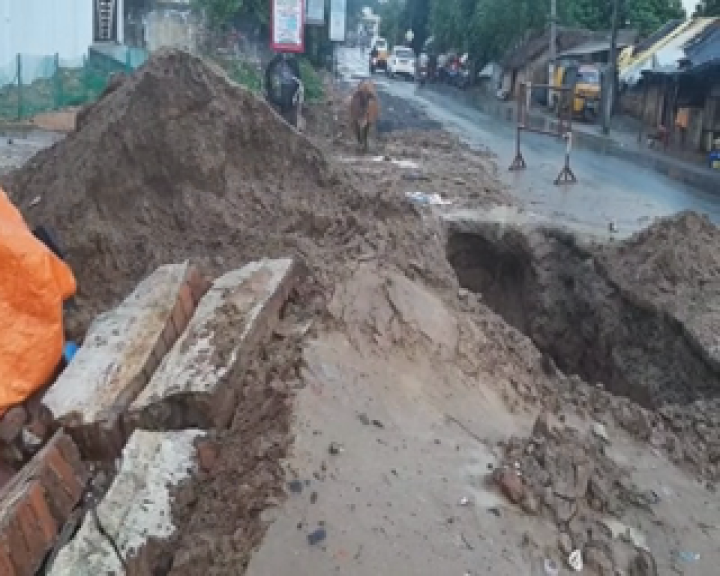 house wall broken child death  திருவள்ளுவர்  thiruvalluvar  kundrathur  water work