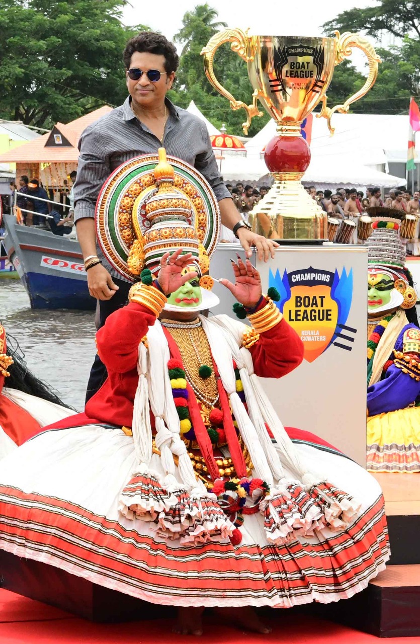 sachin nehru trophy boat race ആവേശത്തുഴയെറിഞ്ഞ് സച്ചിൻ inauguration