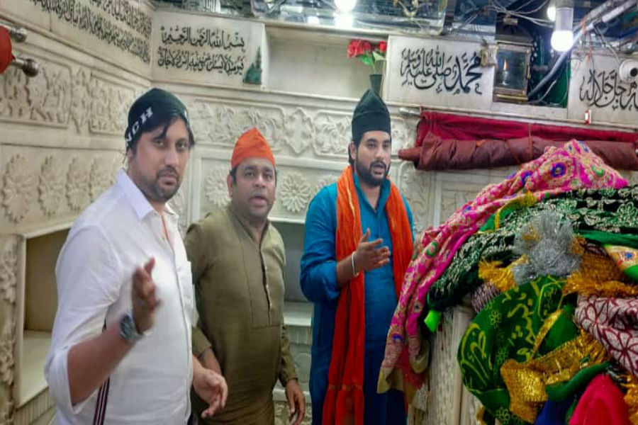 ar-rahman-visits-sabir-pak-shrine-in-roorkee-in uttarakhand etv bharat