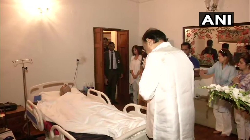 amitshah , vengaih naidu pay last respect to layer ram jethmalani