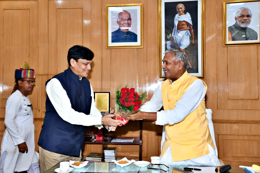 Nityanand rai met with Governor Fagu Chauhan