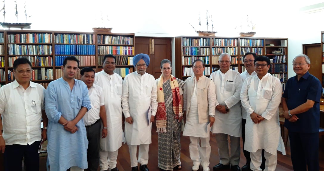 Sonia meets NE Cong leaders, discusses NRC and other issues