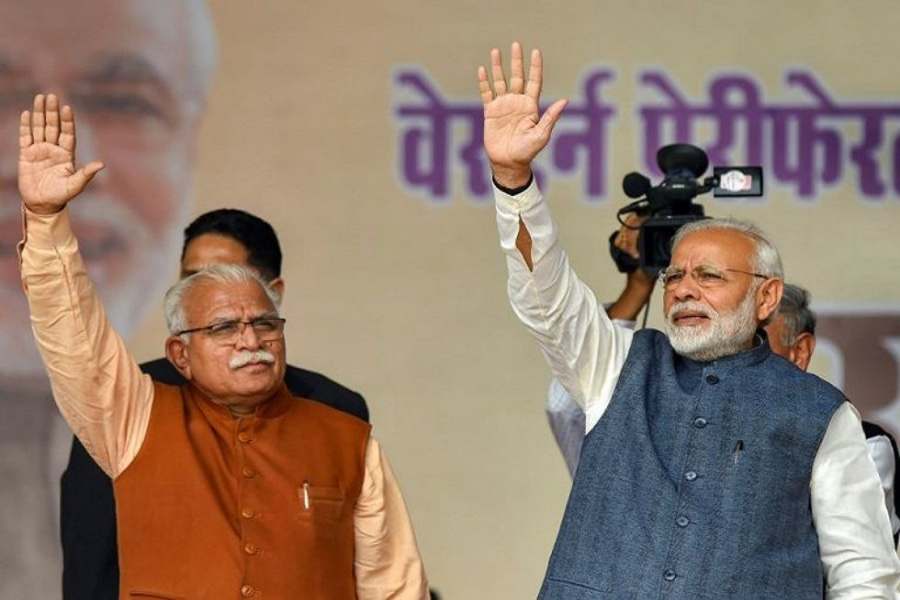 pm with cm manohar lal.