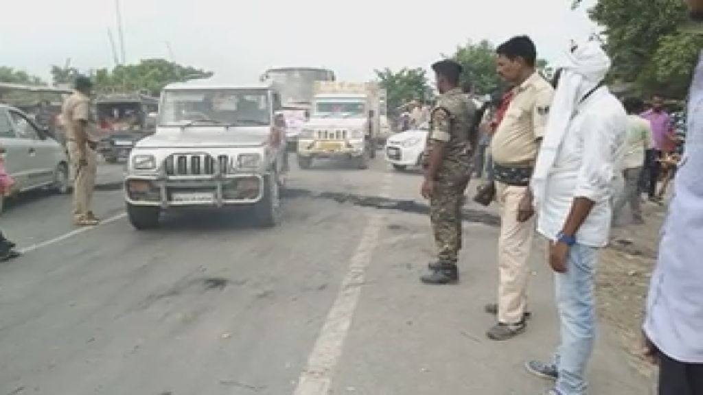 people jammed muzaffarpur-sitamadhi nh