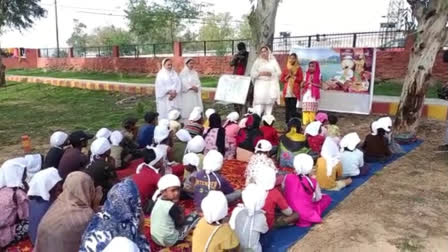 Narinder Kaur of Ludhiana is educating children who are deprived of education