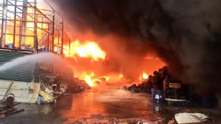 fire in plastic godown