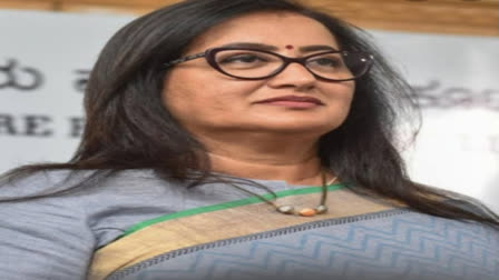 K'taka BJP mulls bringing MP Sumalatha to state politics