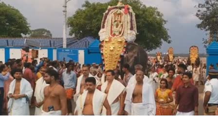 Sree Padmanabhaswamy Temple airport aarattu visuals