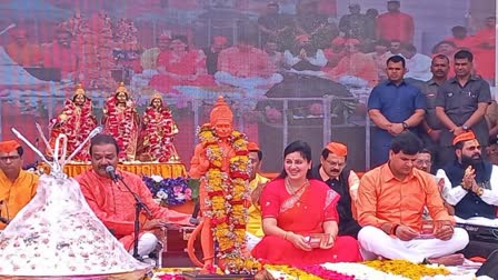 Navneet Rana chanted mass Hanuman Chalisa