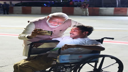 PM Modi and a BJP worker: The story of a special selfie