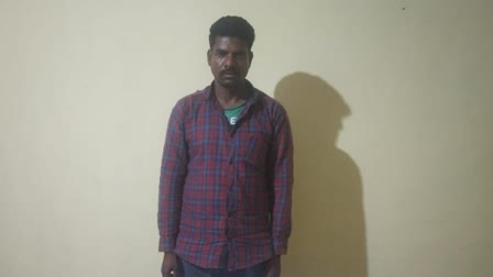 Naxal arrest with reward of Five lakh