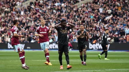 Arsenal drop points in title race  Arsenal vs West Ham united  Arsenal vs West Ham united Premier league  ആഴ്‌സണൽ vs വെസ്റ്റ്‌ഹാം യുണൈറ്റഡ്  ആഴ്‌സണൽ  വെസ്റ്റ്‌ഹാം യുണൈറ്റഡ്  Arsenal epl  Arsenal premier league  Premier League news  West Ham united  Arsenal vs manchester city  ഇംഗ്ലീഷ് പ്രീമിയർ ലീഗ്