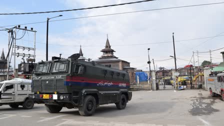 eid-prayers-barred-at-srinagar-jamia-masjid-anjuman-auqaf-expresses-resentment