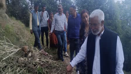 पूर्व राज्यसभा सांसद ने किया उडेरी गांव का भ्रमण