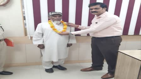 shahdol old man set example of honesty