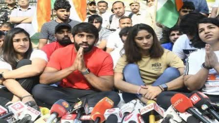 Wrestlers' protest file pic