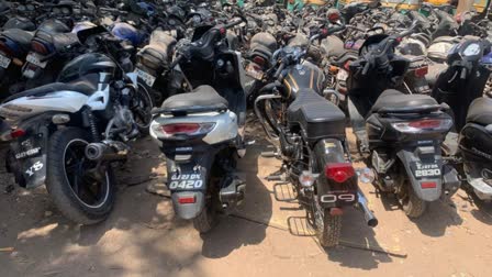 ahmedabad-traffic-police-detained-123-vehicles-with-fancy-number-plate