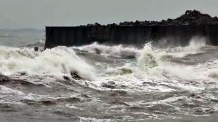 Cyclone Mocha floods Myanmar port city