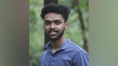 student died coconut tree fell over the bus stop  തെങ്ങ് വീണ് പരിക്കേറ്റ വിദ്യാർഥി മരിച്ചു  പരിക്കേറ്റ വിദ്യാർഥി മരിച്ചു