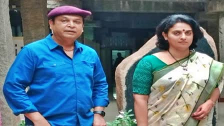 Actress Pavitra Lokesh and Telugu actor Naresh who came to Hampi University