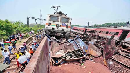 Odisha train accident  Odisha train tragedy  Flaws in signalling system railway  Odisha train  Odisha  Odisha train accident allegations  Odisha train accident investigation  ഒഡീഷ ട്രെയിൻ അപകടം  ഒഡീഷ ട്രെയിൻ അപകടം ആരോപണം  ഒഡിഷ  ട്രെയിൻ അപകടം മുന്നറിയിപ്പുകൾ  മുന്നറിയിപ്പുകൾ അവഗണിച്ചു  ഒഡിഷ ട്രെയിൻ ദുരന്തം