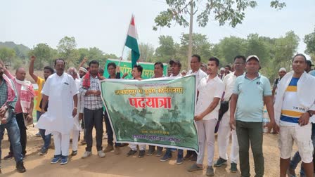 http://10.10.50.75//jharkhand/10-June-2023/jh-wes-01-kolhan-bhoomi-bachao-samiti-supports-padyatra-against-tata-kalinganagar-corridor-people-of-the-committee-participating-in-the-padyatra-video-jh10021_10062023134459_1006f_1686384899_671.jpg