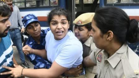 Wrestler Sakshi Malik  Sakshi Malik  Asian Games participation  Wrestlers protest  Wrestling Federation of India  Brij Bhushan Sharan Singh  Wrestler Sakshi Malik on asian games participation  wrestler protest  സാക്ഷി മാലിക്  ഏഷ്യൻ ഗെയിംസ്  അഖിലേന്ത്യ ഗുസ്‌തി ഫെഡറേഷന്‍  ബ്രിജ് ഭൂഷൺ ശരൺ സിങ്