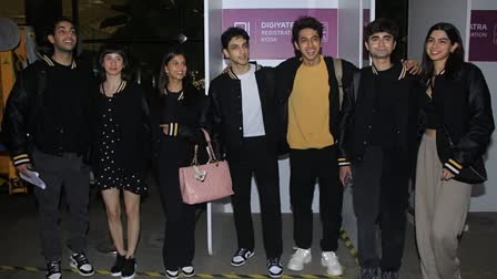 The Archies gang fly to Brazil for Netflix event  The Archies gang  The Archies  The Archies movie  നെറ്റ്ഫ്ലിക്‌സ് ഇവന്‍റിനായി ബ്രസീലിലേക്ക്  നെറ്റ്ഫ്ലിക്‌സ് ഇവന്‍റിനായി ആർച്ചീസ് ബ്രസീലിലേക്ക്  സോയ അക്തർ അണിയിച്ചൊരുക്കുന്ന ദി ആർച്ചീസ്  സോയ അക്തറിന്‍റെ ദി ആർച്ചീസ്  നെറ്റ്ഫ്ലിക്‌സ്  നെറ്റ്ഫ്ലിക്‌സ് ടുഡും ഇവന്‍റ്  Netflix TUDUM 2023  സുഹാന ഖാൻ  ഖുഷി കപൂർ  അഗസ്‌ത്യ നന്ദ  സോയ അക്തർ  Suhana Khan and Agastya Nanda  Suhana Khan  Agastya Nanda  ദി ആർച്ചീസ്