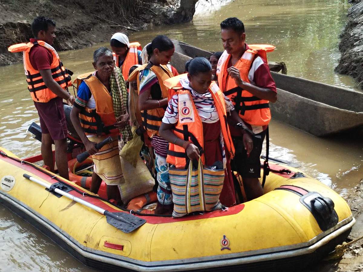 dantewada by election polling started