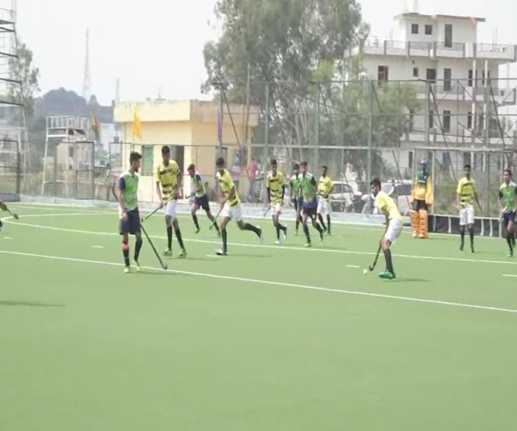 Inter college hockey competition una