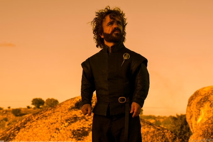 Peter wins emmy for Tyrion