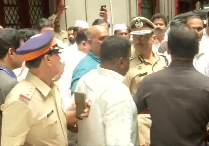 Police Commissioner arrives at NCP chief's residence