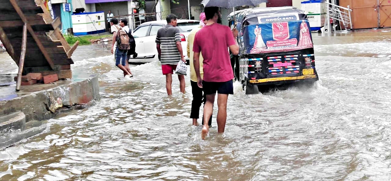 बारिश के बाद कुछ ये था राजधानी का हाल