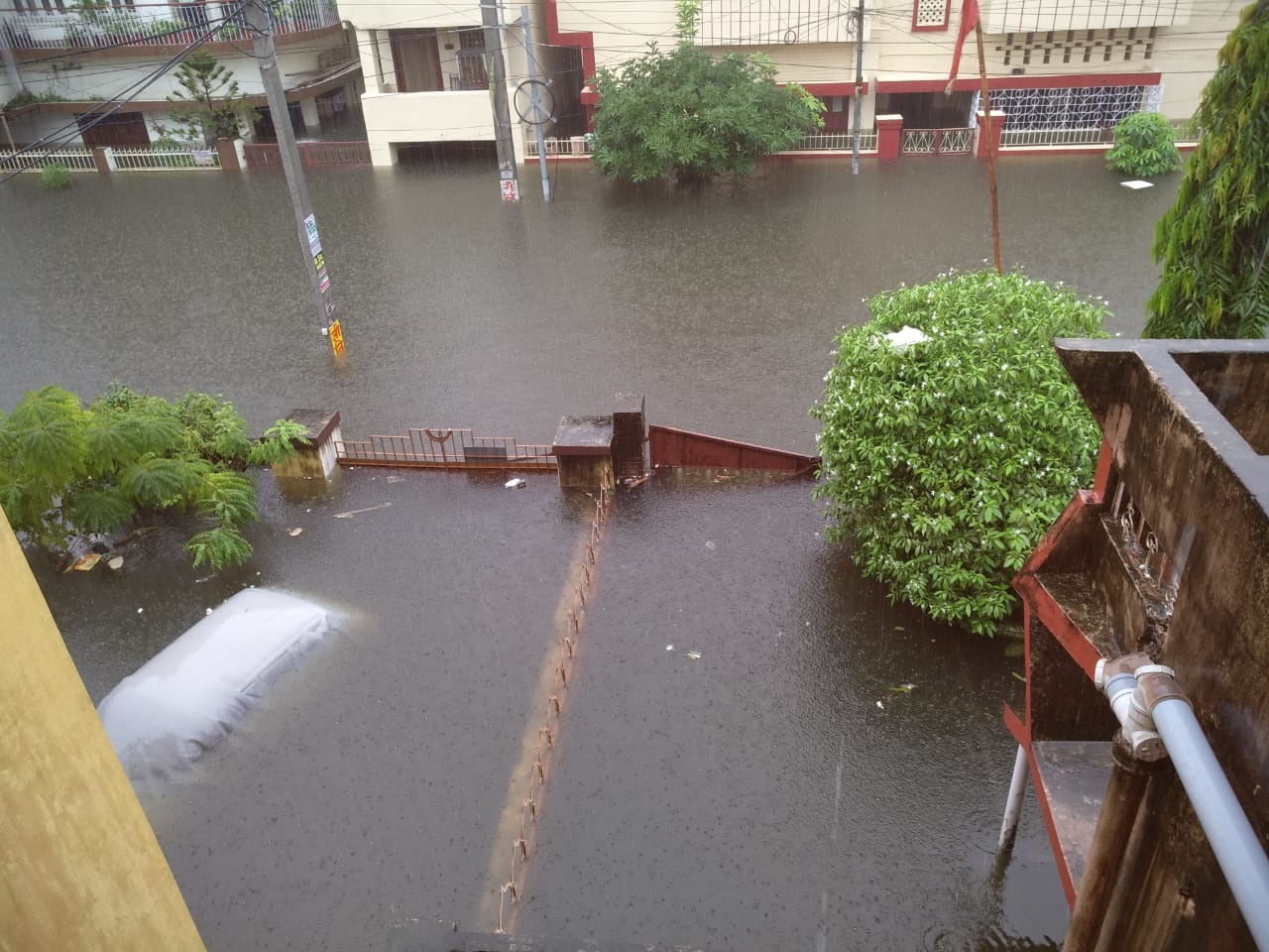 HEAVY RAINS LASHED OUT PATNA