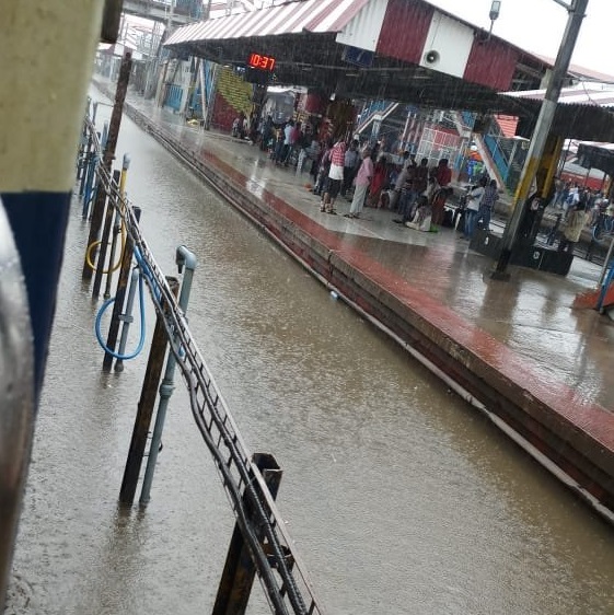 HEAVY RAINS LASHED OUT PATNA