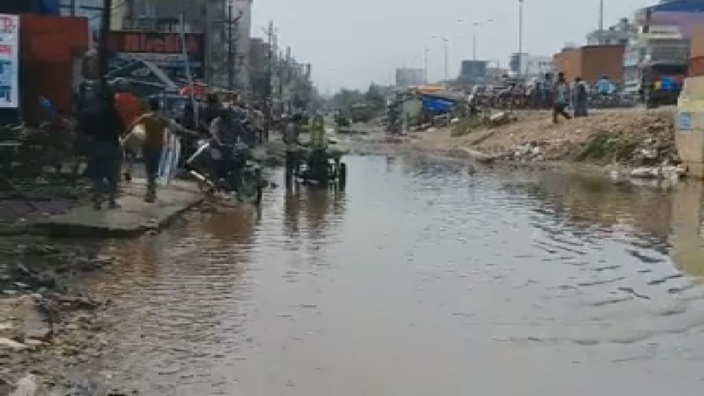 water logging problem continues in patna