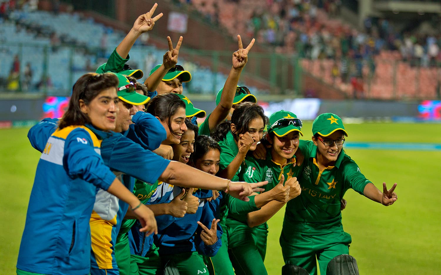 Mark Coles, Pakistan women cricket team